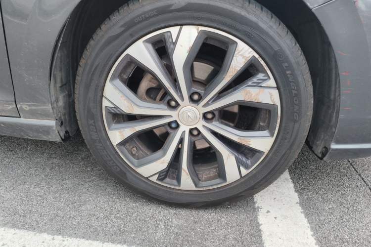 Used CHANGAN Eado 2021 PLUS Blue Whale NE 1.4T GDI DCT Flagship Model Right Front Wheel Hub