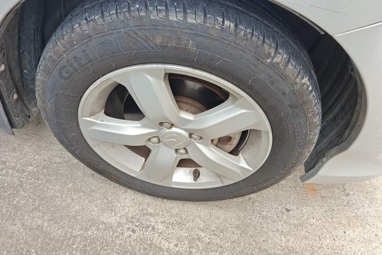 Used Honda City Classic 2011 1.5L Automatic Elite Edition Right Front Wheel Hub