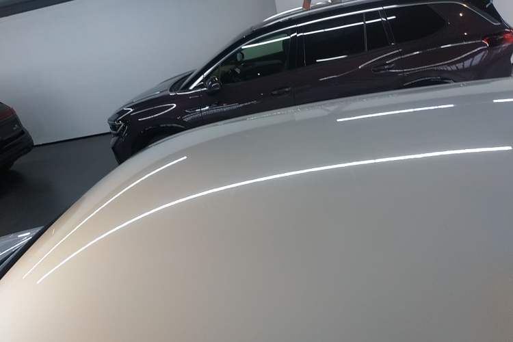 Used Volkswagen Tharu 2023 300TSI Two-Wheel-Drive Crescent Edition
