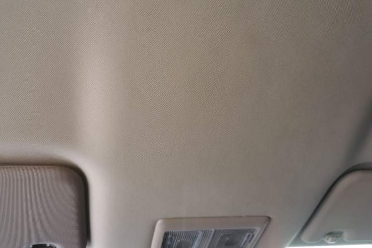 Used Suzuki S-Cross 2015 1.6L CVT Two-Wheel Drive Entry-Level Trim Headliner