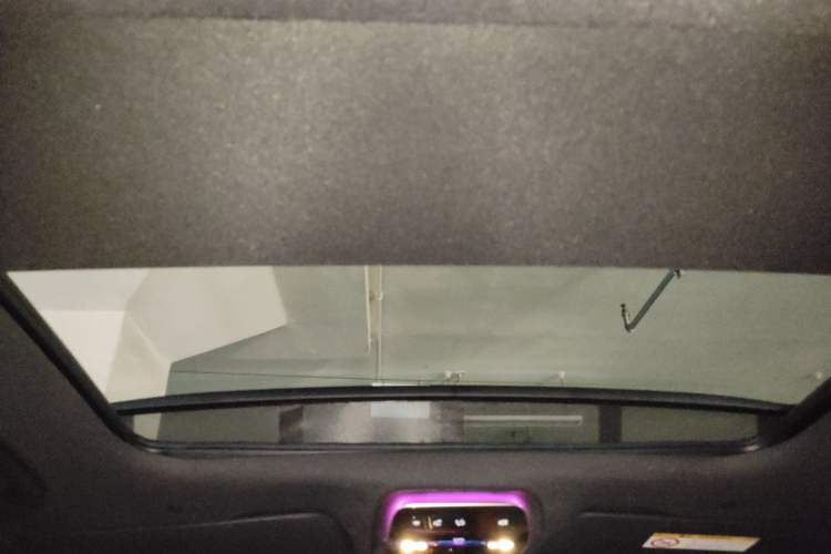 Used Mercedes-Benz E-Class New Energy 2024 E 350 e L Plug-in Hybrid Sedan
