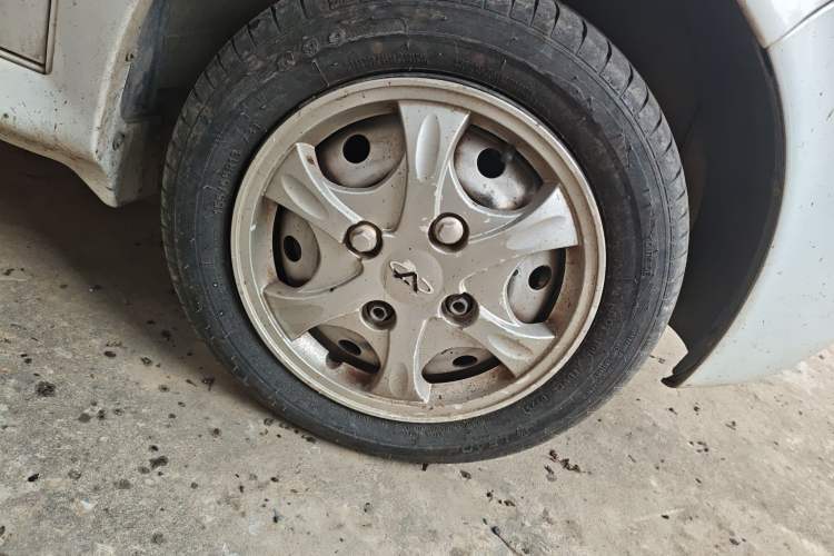 Used Chery QQ3 2012 Stylish Edition 1.0L Manual Start-Up Model
