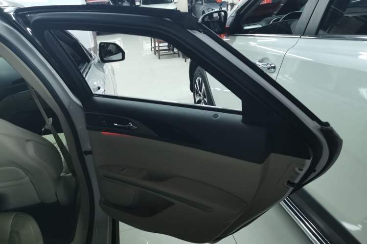 Used Lincoln MKZ 2014 2.0T Luxury Edition
