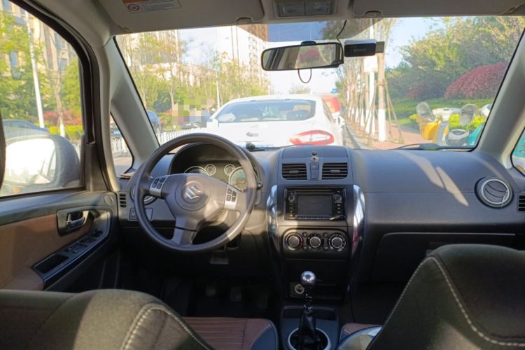 Used Suzuki SX4 2013 1.6L Manual CoolRide Model