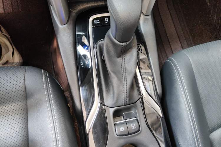 Used Toyota FRONTLANDER 2023 2.0L Smart Electric Hybrid Dual-Engine Luxury Edition
