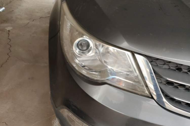 Used Baojun 730 2014 1.5L manual luxury trim 7 seats
