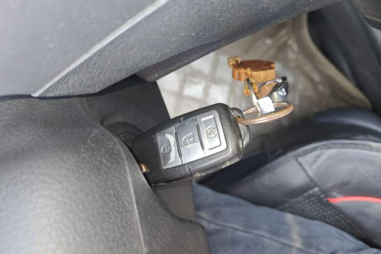 Used FORTHING Joyear X5 2013 1.6L Manual Luxury Model China V Standard
