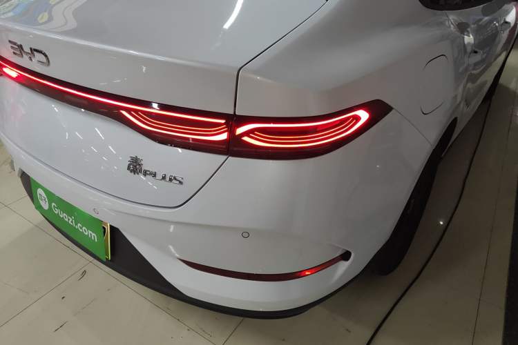 Used BYD Qin PLUS 2025 DM-i Smart Drive 55KM Leading Model
