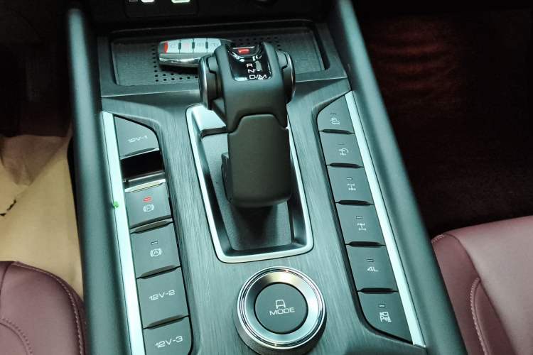 Used Great Wall Poer 2026 Model 2.4T Off-Road Pickup Automatic Diesel Four-Wheel-Drive High-End Version Gear Lever