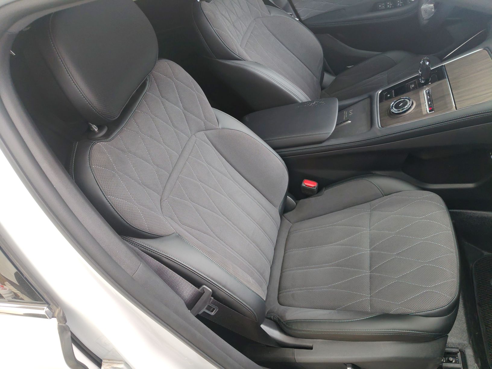 Geely Auto Monjaro L 2025 Dongfang Yao 2.0TD Automatic Lanxing Edition — снимка 19