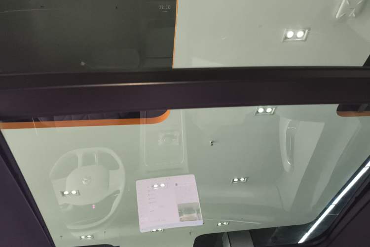 Used Nio ES6 2025 75 kWh Headliner