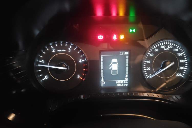 Used JMC Yuhu 7 2022 2.0T Automatic Diesel Two-Wheel Drive Comfort Version Standard Wheelbase