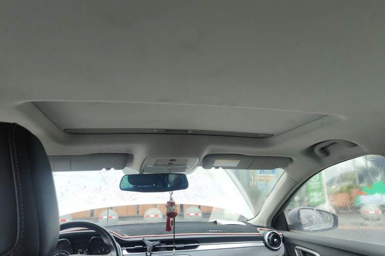 Used MG 6 2017 20T Manual Luxury Smart Connect Version China V Standard Headliner