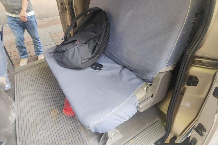 Used Wuling Rongguang V 2019 1.5L Practical Model China VI LAR Left Rear Seat