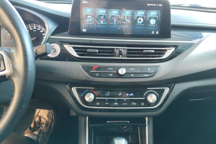 Used CHANGAN Ruicheng CC 2020 1.5T Automatic Xuanrui Model
