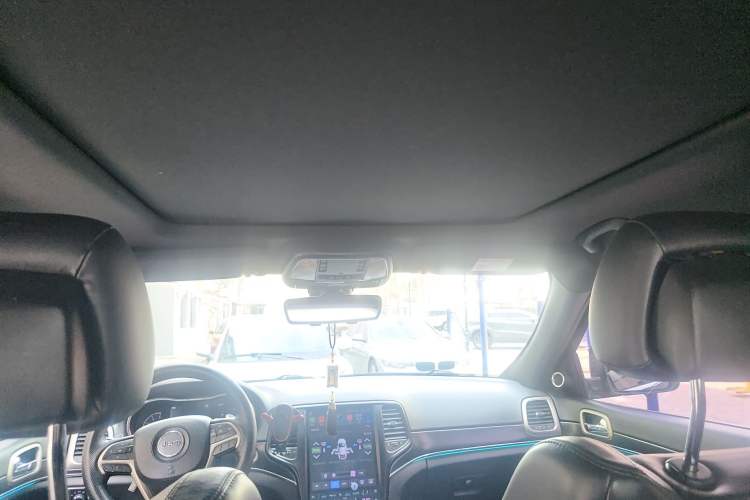 Used Jeep Grand Cherokee  Headliner