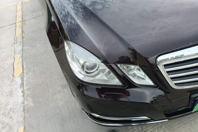 Used Mercedes-Benz E-Class 2011 E 300 L Elegant Model Right Front Headlight