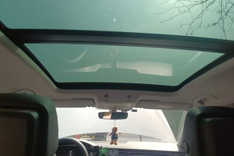 Used Volkswagen Magotan 2018 Facelift 330TSI DSG Luxury Model
