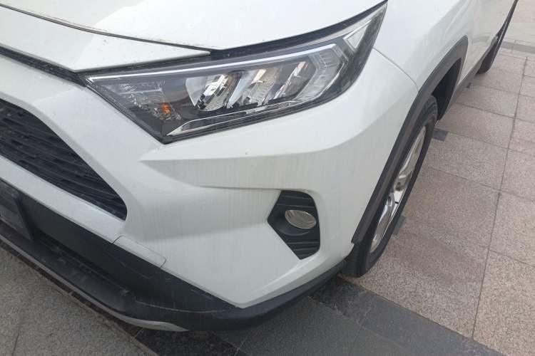 Used Toyota RAV4 2022 2.0L CVT Two-Wheel Drive Fashion Edition