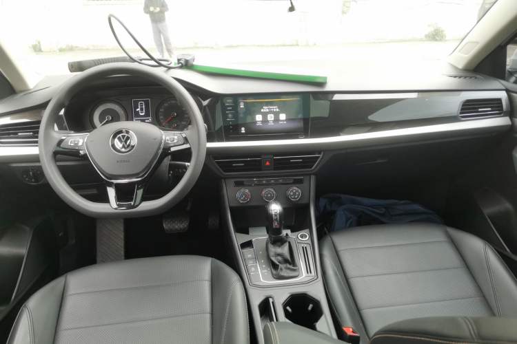 Used Volkswagen Lavida 2021 1.5L Automatic Comfort Edition Center Console