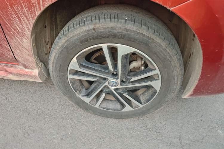 Used Venucia T70 2018 2.0L CVT Smart Edition
