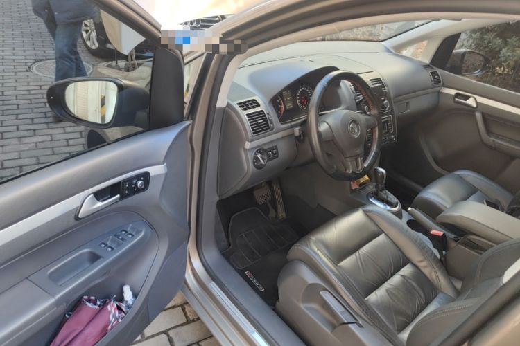 Used Volkswagen Touran 2015 1.4T DSG Comfort Edition 5 Seats Driver Seat