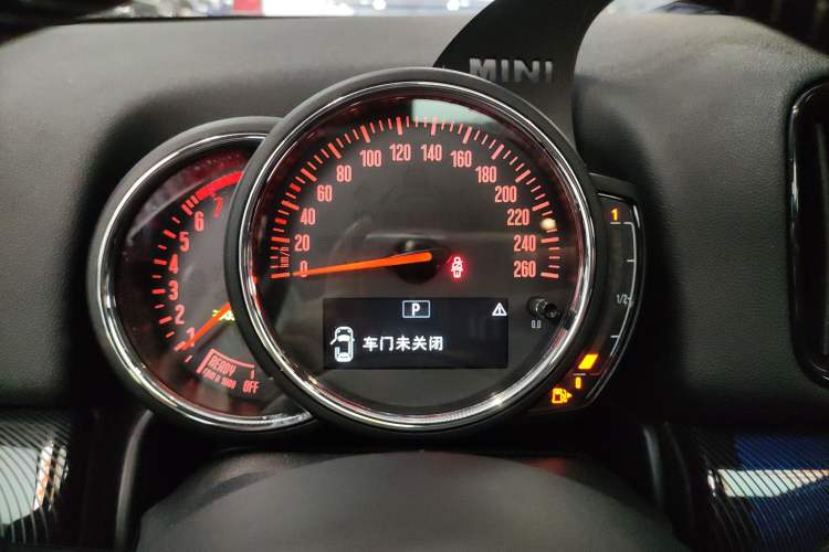 Used MINI Countryman 2019 1.5T COOPER ALL4 Artist Weekend Travel Edition Instrument Cluster