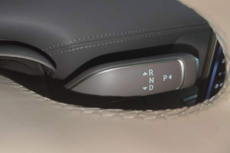 Used Nio ET9 2025 100kWh Signature Edition Gear Lever