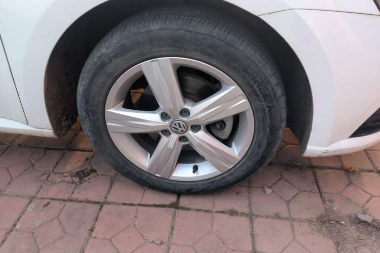 Used Volkswagen Lavida 2017 1.6L Automatic Fashion Edition
