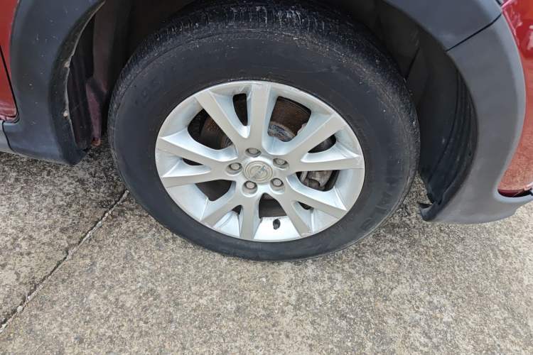 Used Jinbei 750 2016 1.5L Flagship Edition Right Front Wheel Hub