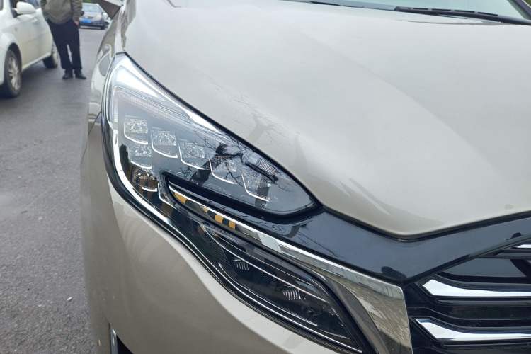 Used Buick GL8 2023 ES Lu Zun Deluxe Model