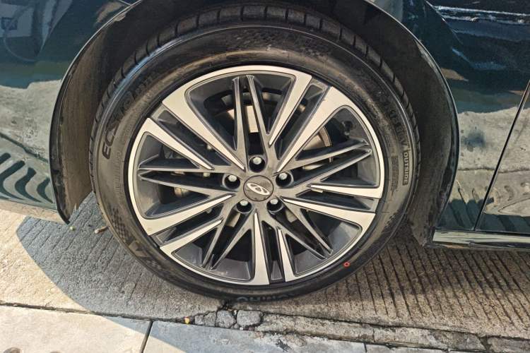 Used Chery Arrizo 8 2023 High-Performance Edition 2.0T DCT Powerfully Equipped