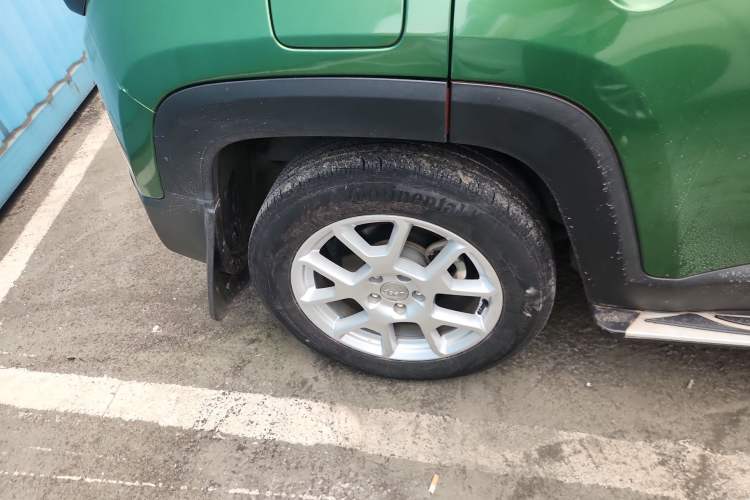 Used Jeep Renegade 2019 220T Automatic Elite Edition Right Rear Wheel Hub