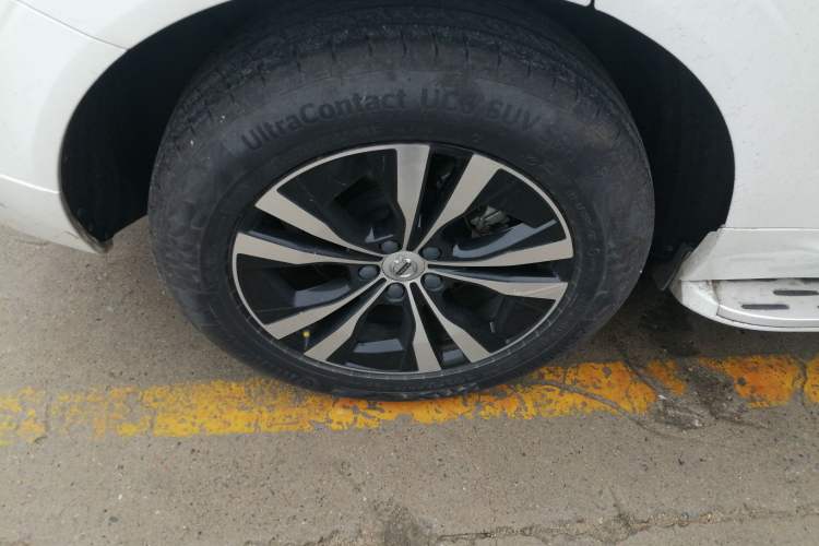 Used Volvo XC60 2023 B5 4x4 Smart Luxury Edition Exterior 5