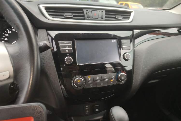 Used Nissan Qashqai 2017 2.0L CVT Smart Enjoyment Version China VI Standard
