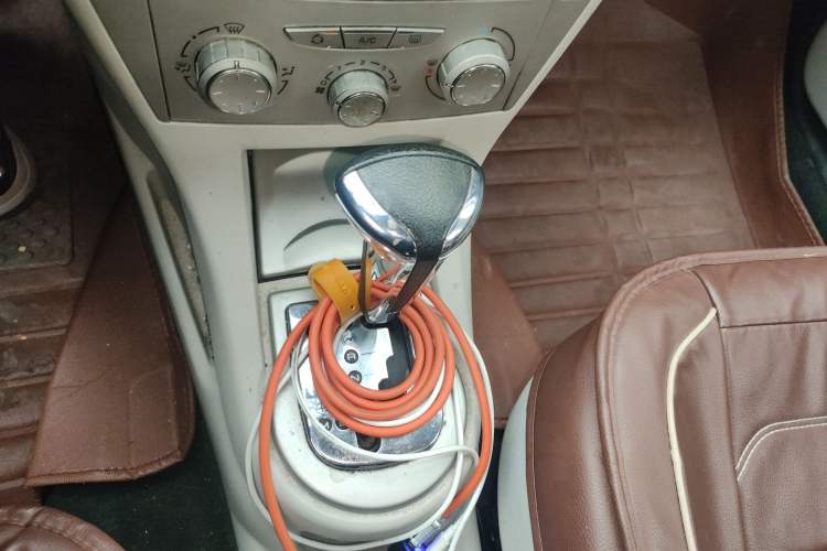 Used Citroen C-Quatre 2011 Sedan 1.6L Automatic Fashion Edition Gear Lever