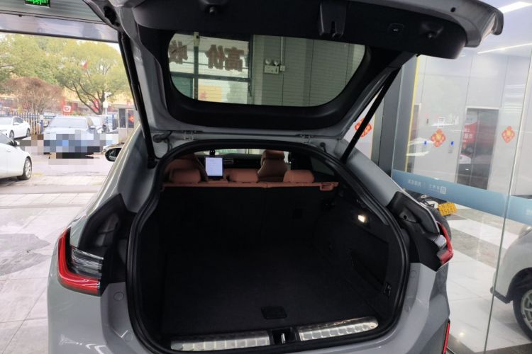 Used Nio EC6 2020 615 km Signature Edition Trunk