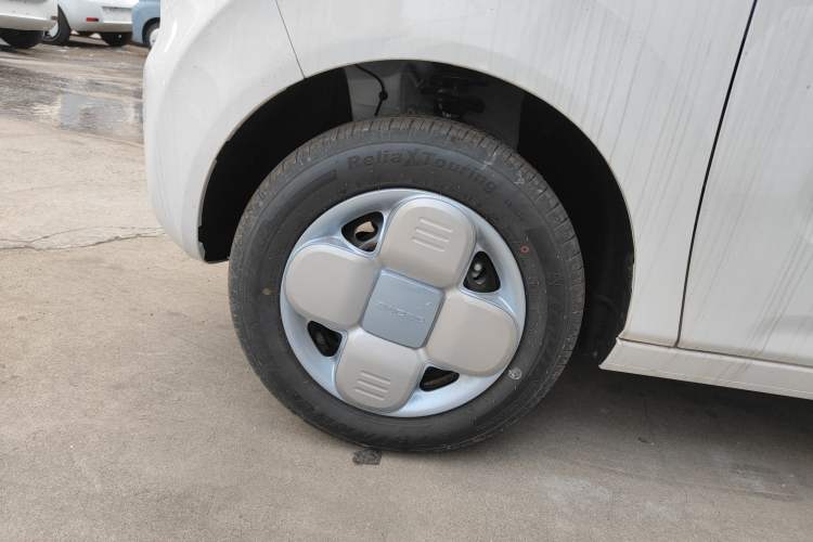 Used Geely Galaxy Panda 2024 Panda Mini 200km Endurance Bear
