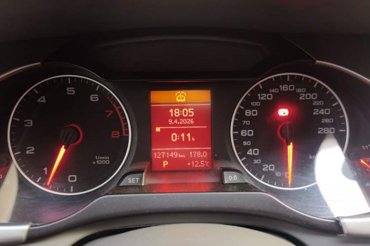 Used Audi A4L 2011 2.0 TFSI Comfort Model