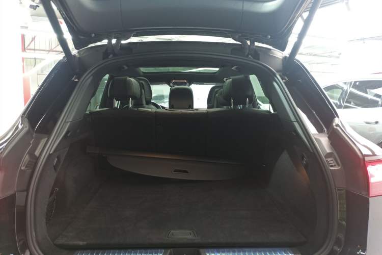 Used Mercedes-Benz EQS SUV 2023 450 4MATIC Pioneer Edition Trunk