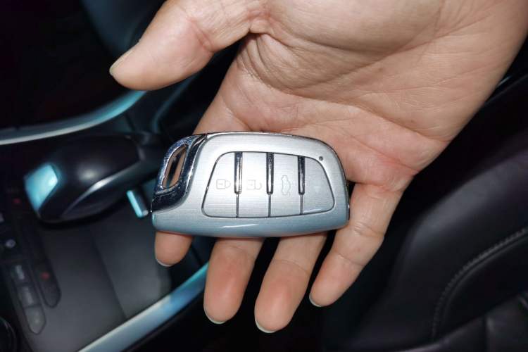 Used Ford Edge 2017 EcoBoost 245 Two-Drive Platinum Edition 5 Seats