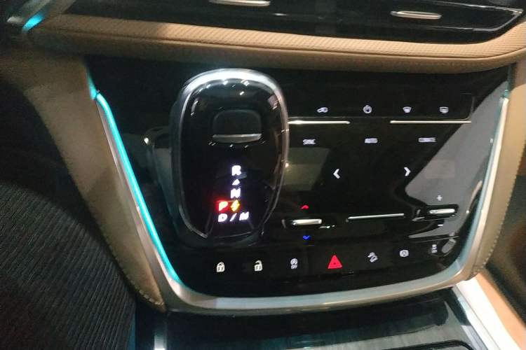 Used Buick GL8 2021 ES Land Cruiser 653T Luxury Edition
