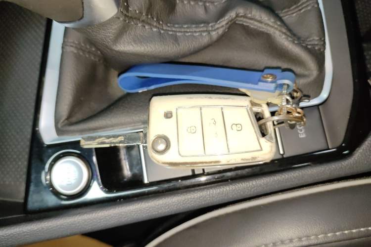 Used Volkswagen Sagitar 2025 300TSI DSG Excellence Edition Vehicle Key