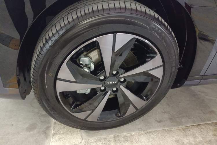 Used AION V 2026 Model Aion Tyrannosaurus Family Edition 520 Zhi Zun Edition
