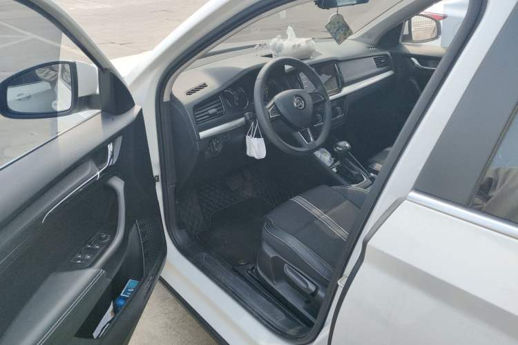 Used Skoda Kamiq 2020 Facelift GT 1.5L Automatic Comfort Edition China VI Standard