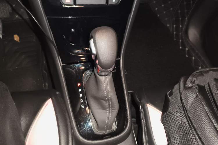 Used Buick Encore 2017 18T Automatic Two-Wheel Drive Urban Elite Model
