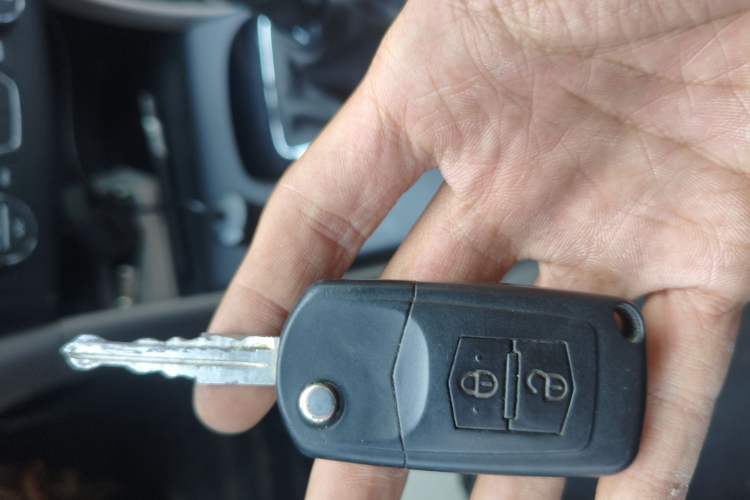 Used Bestune B50 2013 1.6L manual luxury version
