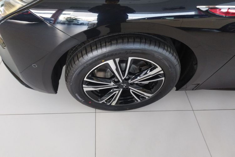 Used Hongqi EH7 2025 600 Smart Selection Edition