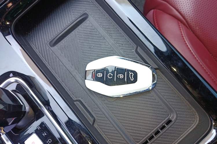 Used JETOUR X70 PLUS 2025 1.5T Flagship 7-Seater Vehicle Key