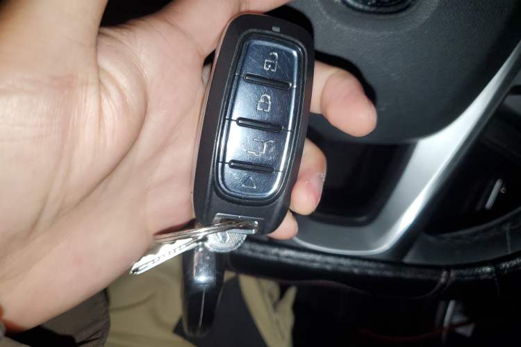 Used CHANGAN CS75 2021 Honor Million Edition 280T DCT Prestige Model